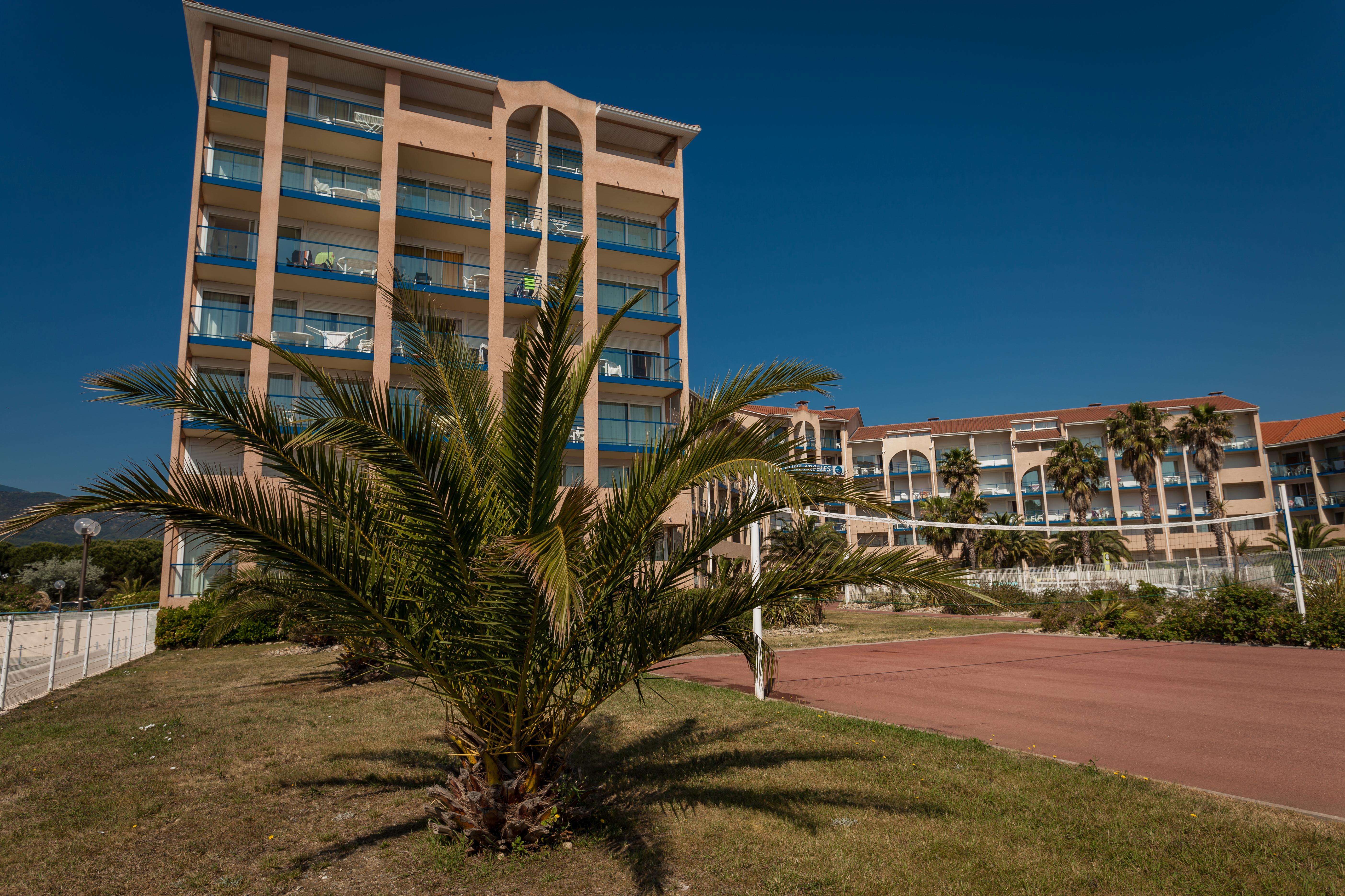 Appart Hotel Mer & Golf Port Argeles Exteriör bild