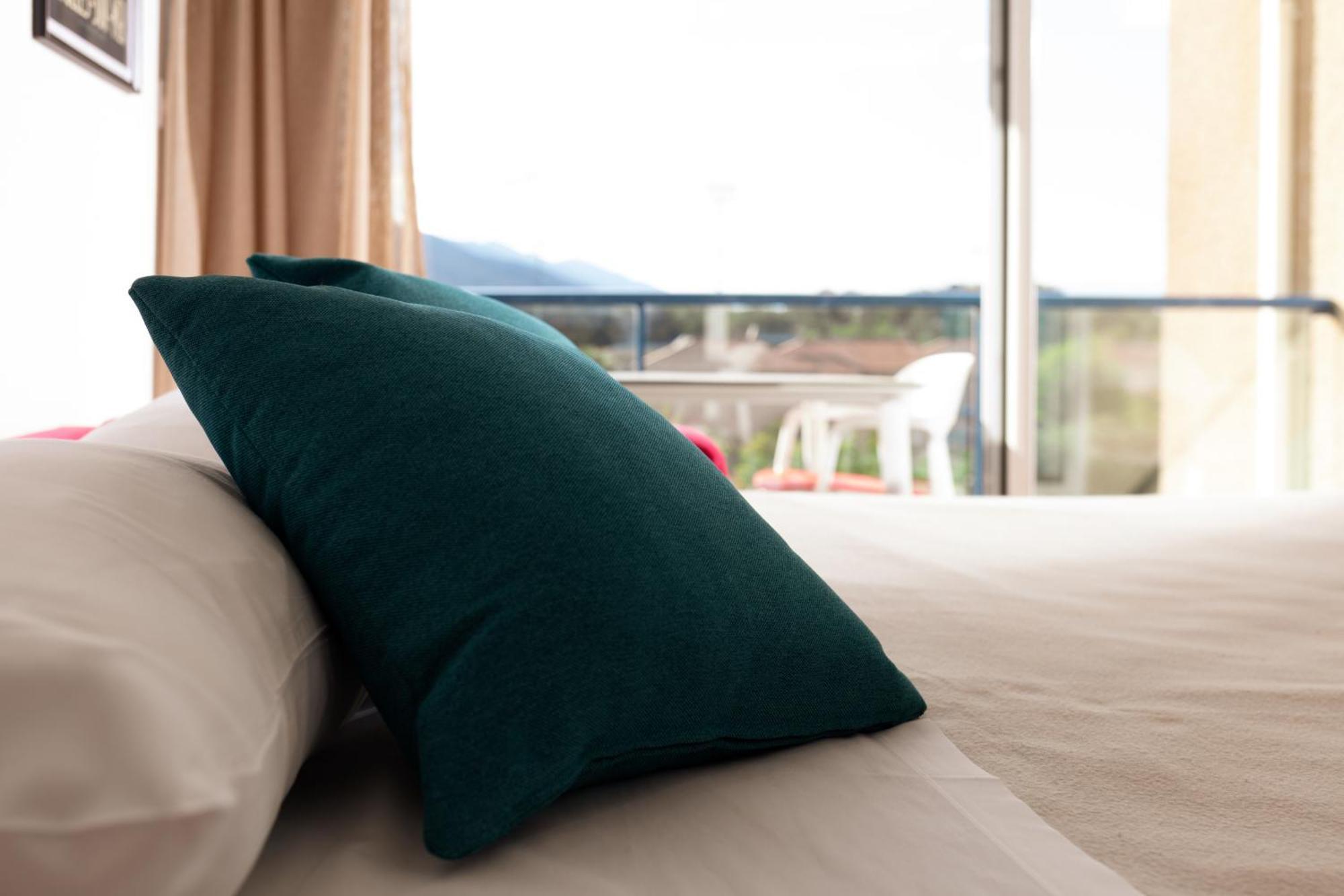 Appart Hotel Mer & Golf Port Argeles Exteriör bild